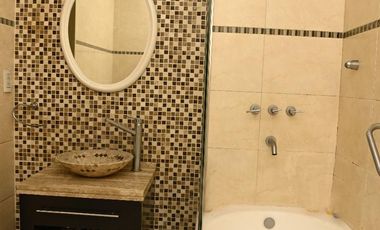 Casa en Venta, 5 amb, 3 dorm. APTA CRÉDITO. De Pinedo 336 Bernal Centro. Pileta, parque y quincho