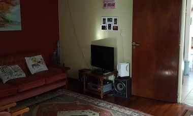 Casa en Venta, 5 amb, 3 dorm. APTA CRÉDITO. De Pinedo 336 Bernal Centro. Pileta, parque y quincho