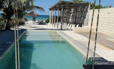 Villa en Venta en Telchac, Amueblada y con Paneles Solares