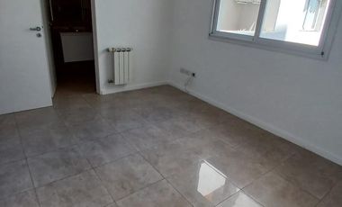 Bº Gral. Paz - Espectacular  Dpto. 2 dorm. Externo c/ balcón - 2 baños!!!