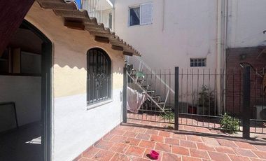 Casa en venta - 6 Dormitorios 3 Baños - Córdoba