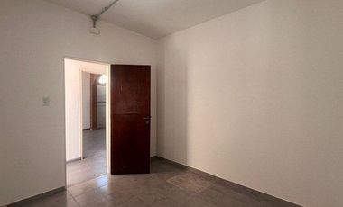Casa en venta - 6 Dormitorios 3 Baños - Córdoba