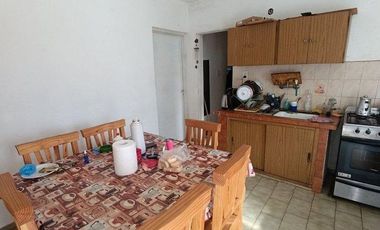 Casa en venta - 6 Dormitorios 3 Baños - Córdoba