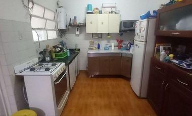 Casa en venta - 6 Dormitorios 3 Baños - Córdoba