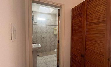 Casa en venta - 6 Dormitorios 3 Baños - Córdoba