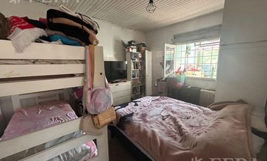 Venta PH 2 ambientes con patio en Monte Chingolo