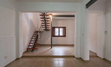 Casa en venta - 3 Dormitorios 2 Baños - Córdoba