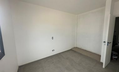 Casa tipo duplex en Bº vista oliva Maipu