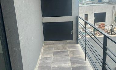 Casa tipo duplex en Bº vista oliva Maipu