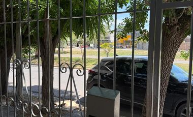 Casa de 2 dormitorios carca de centro de Neuquén