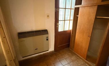 Casa de 2 dormitorios carca de centro de Neuquén