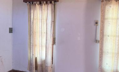 Casa de 2 dormitorios carca de centro de Neuquén