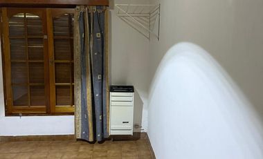 Casa de 2 dormitorios carca de centro de Neuquén