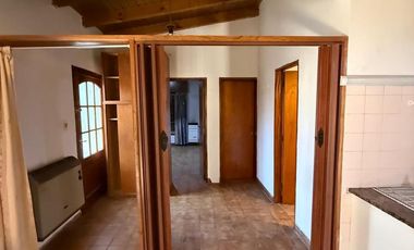 Casa de 2 dormitorios carca de centro de Neuquén