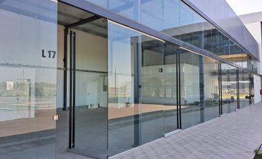 Locales en Alquiler en Armada Argentina al 4300 en Moderno Mall Comercial con estacionamiento propio