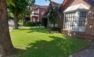 Hermosa Casa en El Sosiego con pileta