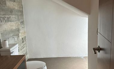 CASA EN RENTA LOMAS DE ANGELOPOLIS