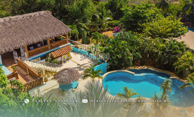 Villa de 9 Recámaras en Ubicación Ideal