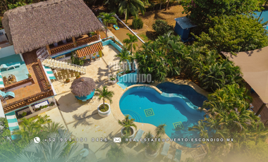Villa de 9 Recámaras en Ubicación Ideal