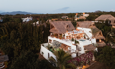 Hermosa Villa en La Punta, Puerto Escondido