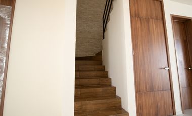 CASA EN VENTA MERIDA, CONKAL, PRIVADA MANANTIALES , CASA TOH, ENTREGA INMEDIATA