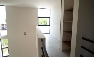CASA EN VENTA MERIDA, CONKAL, PRIVADA MANANTIALES , CASA TOH, ENTREGA INMEDIATA