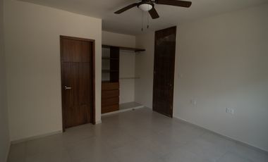 CASA EN VENTA MERIDA, CONKAL, PRIVADA MANANTIALES , CASA TOH, ENTREGA INMEDIATA