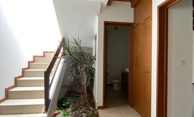 Casa en RENTA, dentro del Fracc. Paseo del Parque, Tres Marías en Morelia