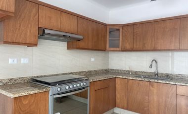 Casa en RENTA, dentro del Fracc. Paseo del Parque, Tres Marías en Morelia