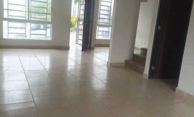 Casa en Venta con alberca en Xochitepec, Morelos