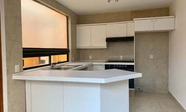 CASA EN RENTA EN CASTORENA CONDOMINIO HORIZONTAL