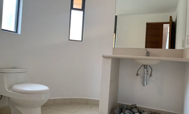 CASA EN RENTA EN CASTORENA CONDOMINIO HORIZONTAL