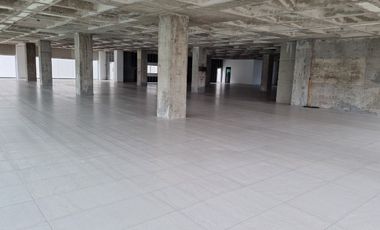 Locales comerciales en renta — PB 1,233 m² · N1 500 m² — Blvd. Bernardo Quintana