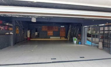 AMPLIA CASA SOBRE AV. GUADALUPE. IDEAL PARA VIVIENDA O NEGOCIO