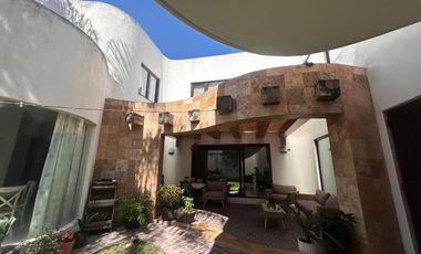 CASA EN VENTA EN PEDREGAL 1