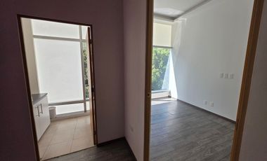 LOCAL COMERCIAL EN RENTA EN 1ER. PISO HAUS SANTA FE