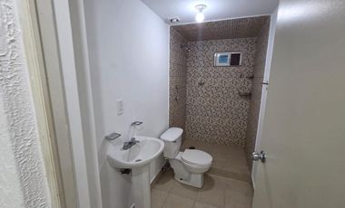 Venta de departamento en Av. unión , con balcón