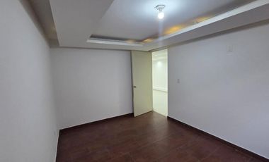 Venta de departamento en Av. unión , con balcón