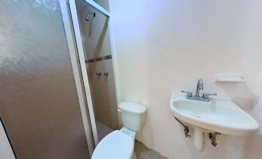 Venta de casa en condominio en San Pablo Autopan, con 3 recámaras