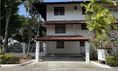 Alquiler de Casa en Clayton