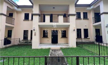 ALQUILER DE CASA CON LINEA BLANCA EN EMBASSY CLUB, CLAYTON (8)