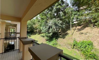 ALQUILER DE CASA CON LINEA BLANCA EN EMBASSY CLUB, CLAYTON (8)