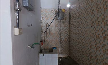 TUMBA MUERTO / LOCAL COMERCIAL / 269M / DIVISIONES / SOBRE VIA