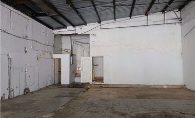 TUMBA MUERTO / LOCAL COMERCIAL / 269M / DIVISIONES / SOBRE VIA