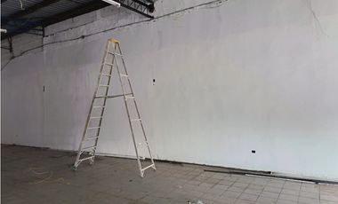 TUMBA MUERTO / LOCAL COMERCIAL / 269M / DIVISIONES / SOBRE VIA