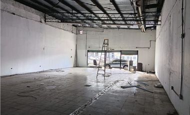 TUMBA MUERTO / LOCAL COMERCIAL / 269M / DIVISIONES / SOBRE VIA