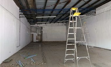 TUMBA MUERTO / LOCAL COMERCIAL / 269M / DIVISIONES / SOBRE VIA