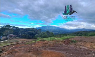 VENDO UNA HECTAREA + 2000MTS CON CONCESION DE AGUA