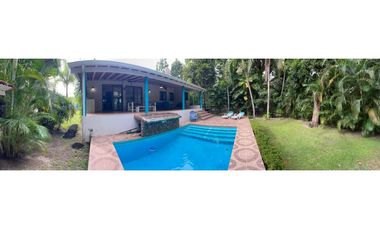 Coronado house located close to the beach