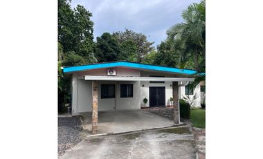 Coronado house located close to the beach